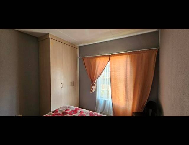 2 BEDROOM APARTMENT FOR SALE IN LOTUS GARDENS